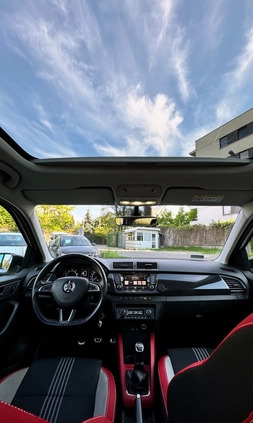 Skoda Fabia cena 52500 przebieg: 65500, rok produkcji 2017 z Warszawa małe 121